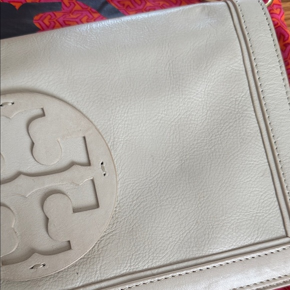 Tory Burch Beige Leather Wristlet - Picture 4 of 6